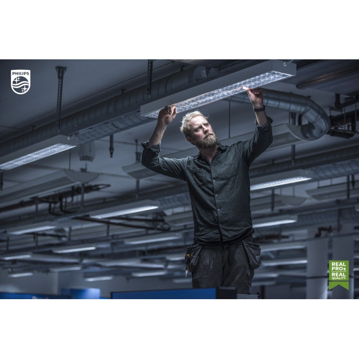 Philips CorePro LEDtube 240°, UN 18W/830, 1850lm, 3000K, warmweiß, länge: 1200mm, G13-Sockel